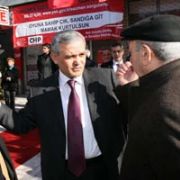 MAMAK TA MAHALLE MUHTARININ BİLGİSAYARINI ÇALMIŞLAR!
